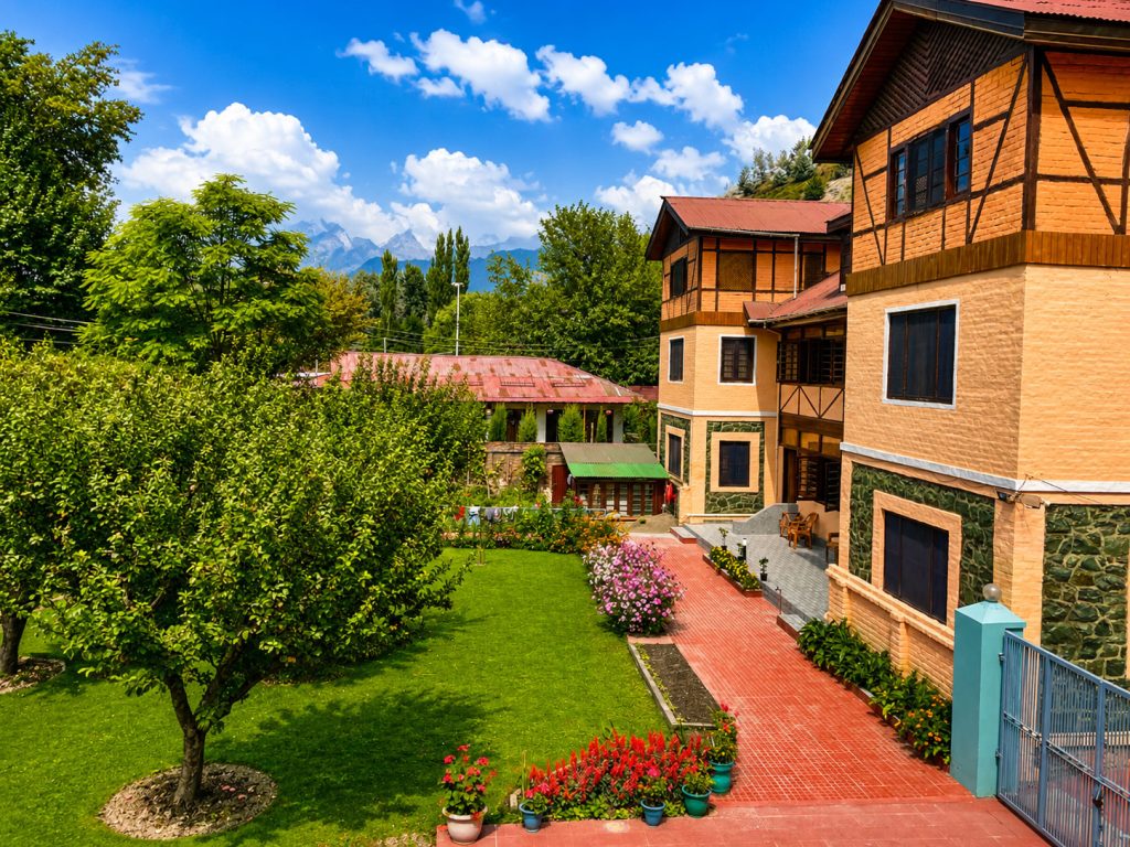 Lakshmi Guest House Kashmir
