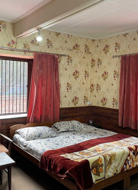 Hotel Room - Lakshmi Guest House Srinagar